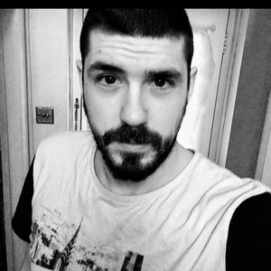 Meet your Posher, Simon